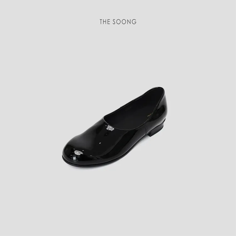 THESOONG|100%羊皮漆面平底鞋女真皮圆头浅口乐福款休闲HWXZ7264