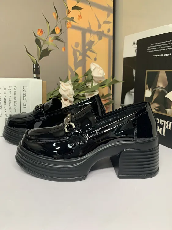 萨玛驰乐福鞋皮鞋漆皮黑色英伦复古厚底增高修面漆皮百搭乐福鞋