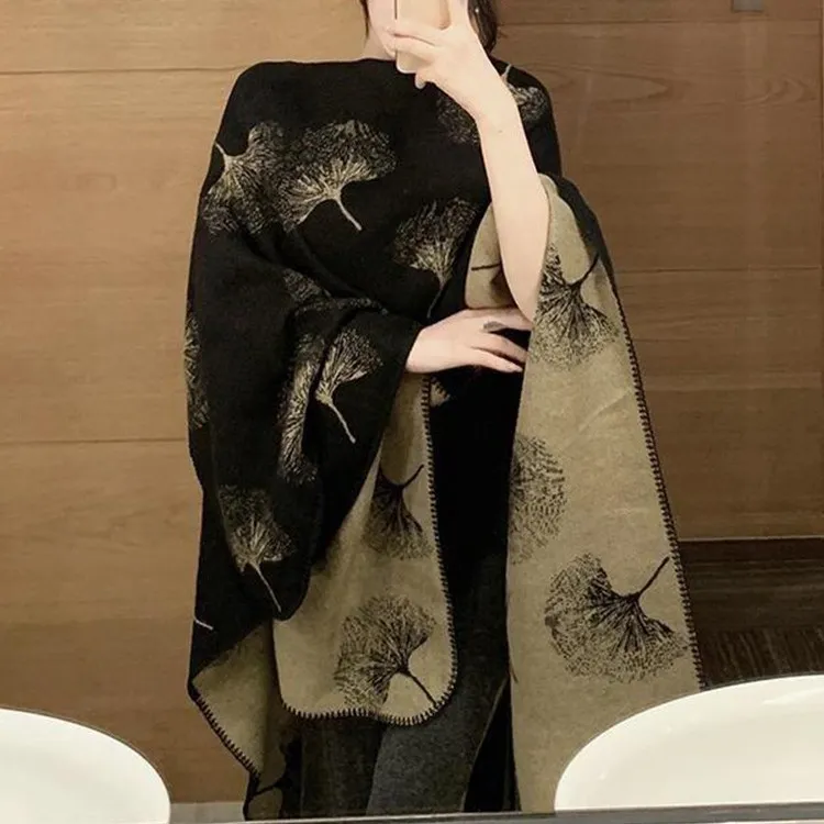 2025年新款高级感披肩女外搭银杏叶秋冬季可双面穿水墨画斗篷围巾