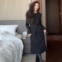 68897高级感简约修身西装套裙