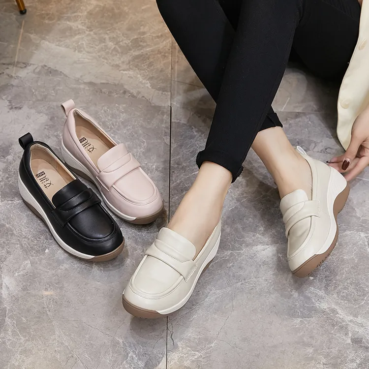 艾淇 新品春秋四季款舒适百搭真皮软底乐福鞋 一脚登圆头浅口女鞋