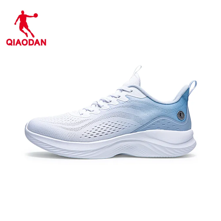 乔丹男子跑步鞋2025秋季新款网面透气耐磨防滑缓震回弹BM23240215