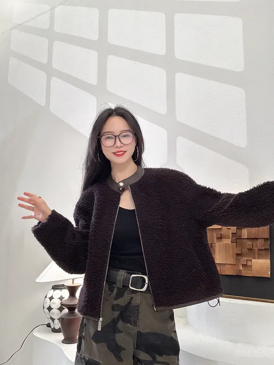 海宁女装皮草秋冬新款设计感圆领拉链夹克短款小个子羊毛669