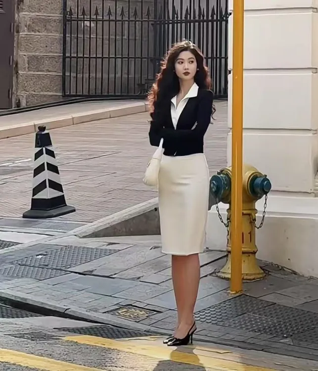 【薄荷雪糕】冷淡风女神范时尚轻职假两件衬衫上衣女秋冬包臀半身裙