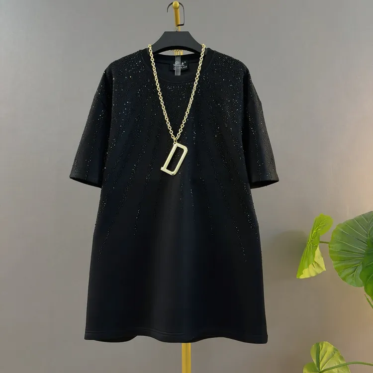 胖mm欧货时尚大码T恤亮晶晶圆领重工烫钻简约轻奢遮肚子半袖百搭