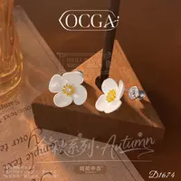 D1674法【白色花语】OCGA 欧斯伽斯耳钉
