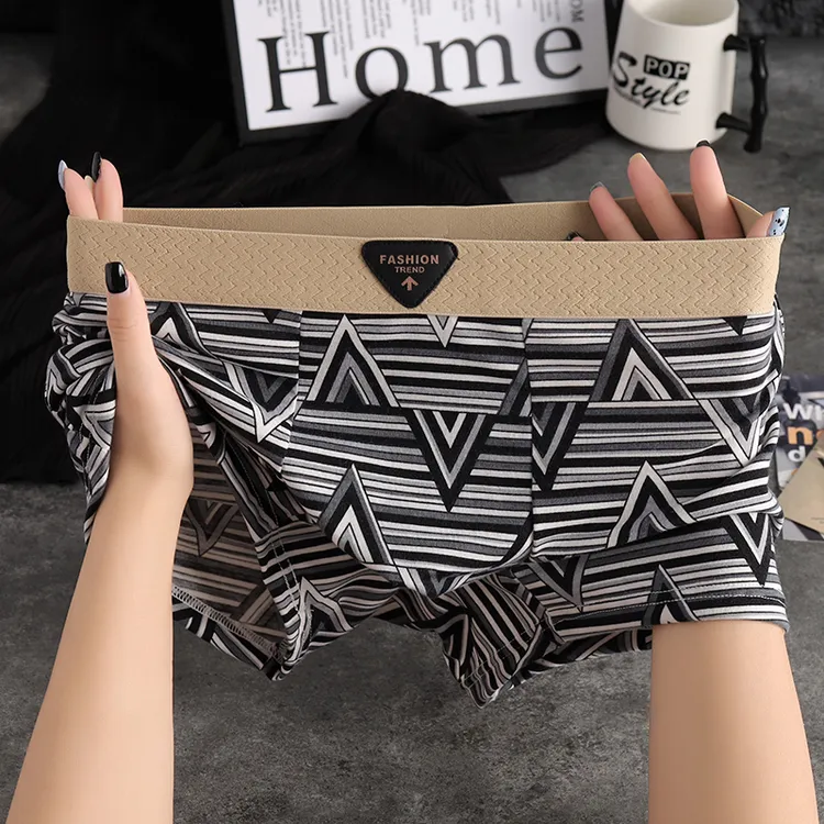 男士内裤学生运动无痕宽松条纹四角裤男式舒适透气休闲中腰平角裤