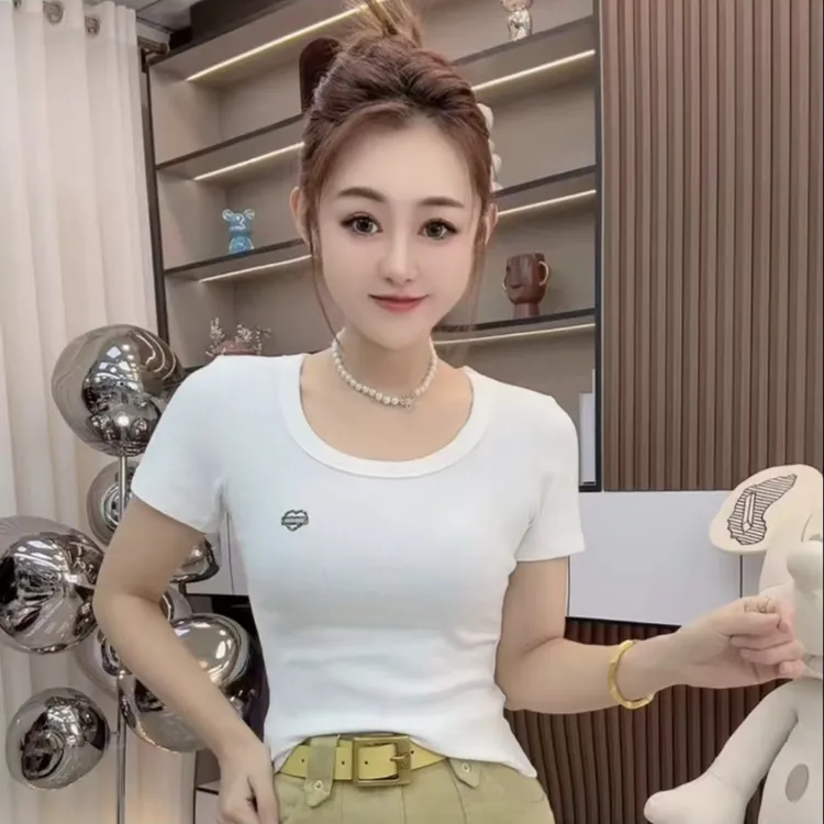 白色大领口u领正肩针织短袖t恤女夏季小个子纯欲辣妹修身短款上衣