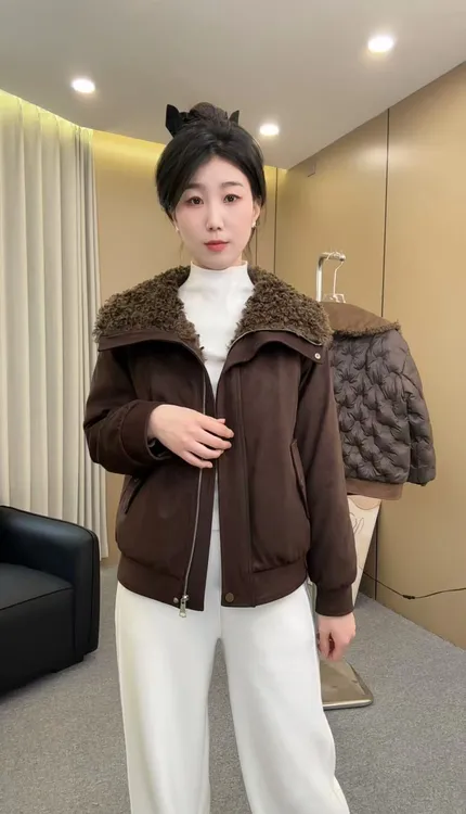 2025冬季新款经典大领慵懒保暖显瘦短款羽绒服