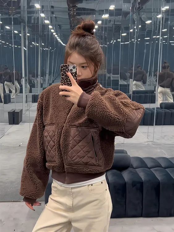 秋冬慵懒复古高级感美拉德穿搭上衣宽松休闲风棕色羊羔毛短外套女