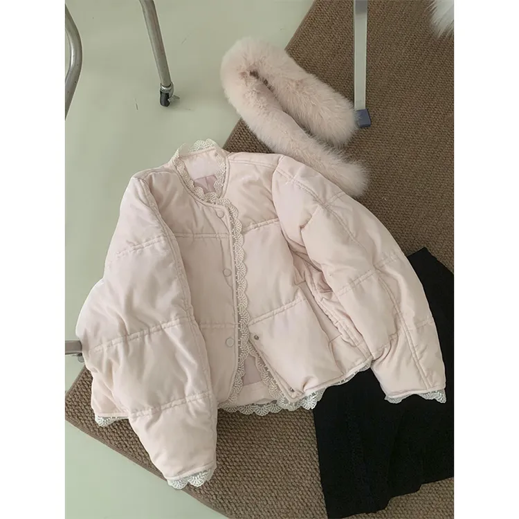 甜美粉色蕾丝花边拼接面包服女2025冬季新款时尚百搭加厚保暖外套