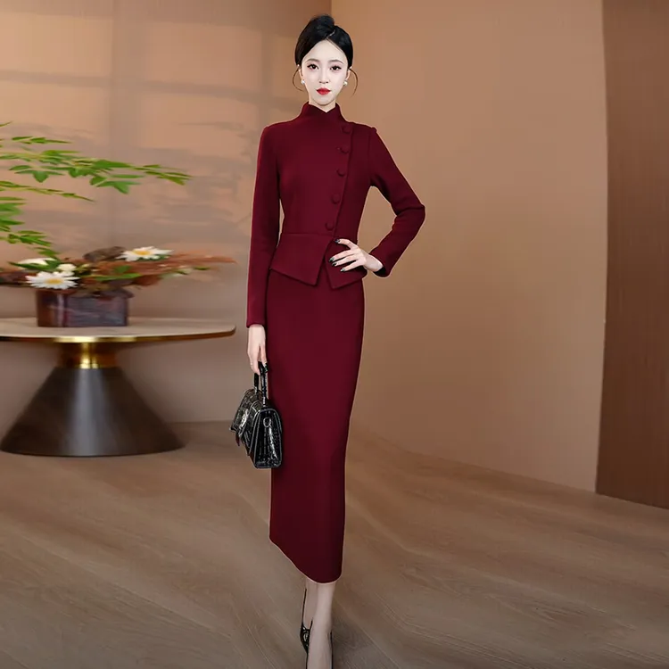 秋冬加厚毛呢连衣裙女2025新款修身显瘦直筒裙时尚优雅高级感长裙