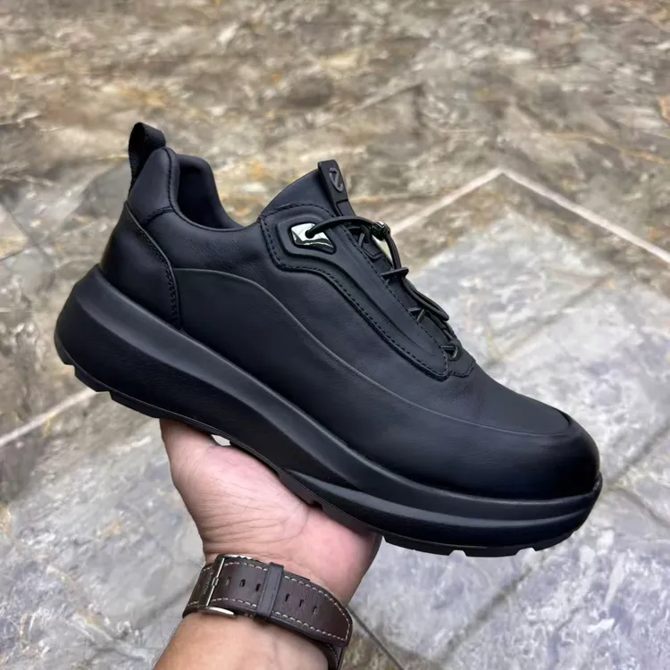 2025秋季新款发泡软底皮鞋休闲风休闲皮鞋商务风黑色圆头透气3016