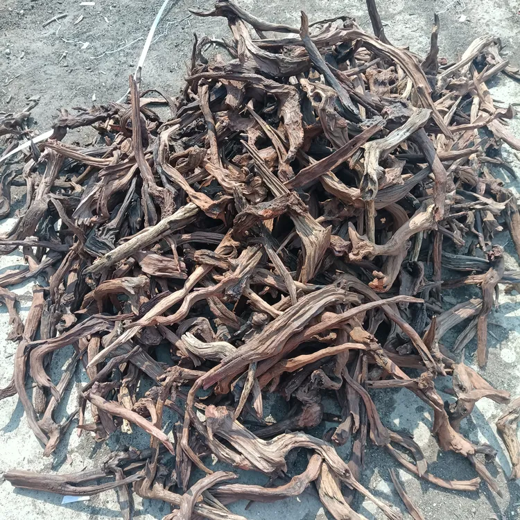 鱼缸造景沉木，紫柚木，一物一拍不包损，必褪色