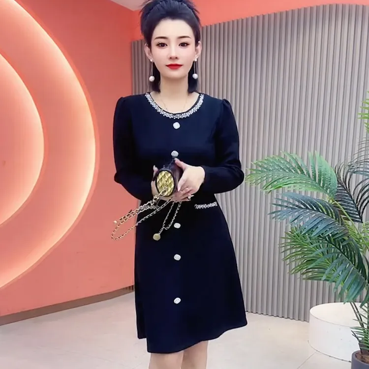 秋季新款时尚韩版气质显瘦连衣裙减龄重工小香风洋气百搭中长裙子