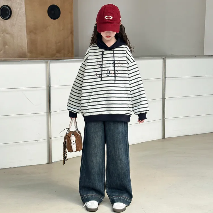 女童套装秋装6-12岁洋气儿童韩版连帽条纹卫衣中大童牛仔裤两件套