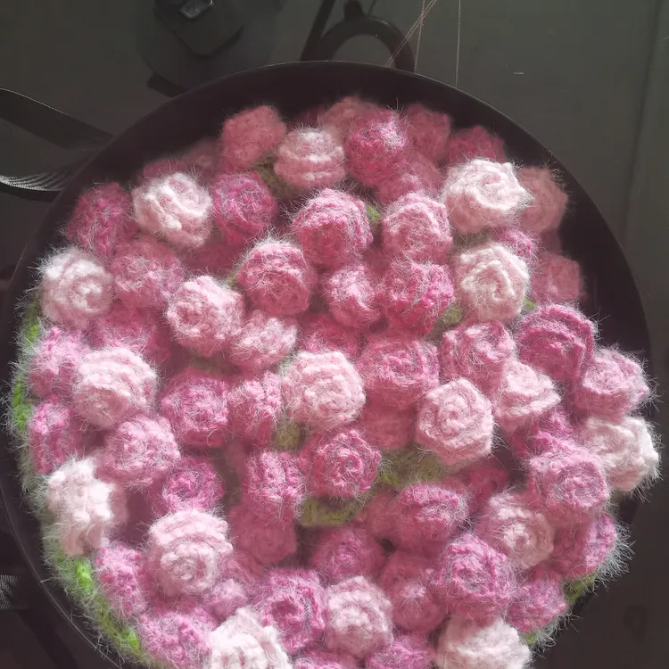 成品110厘米渐变绒毛玫瑰花束毯子手工编织diy