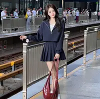 【达人专属】2025秋季新款减龄显瘦琥珀流光套装卫衣背心裙子三件套
