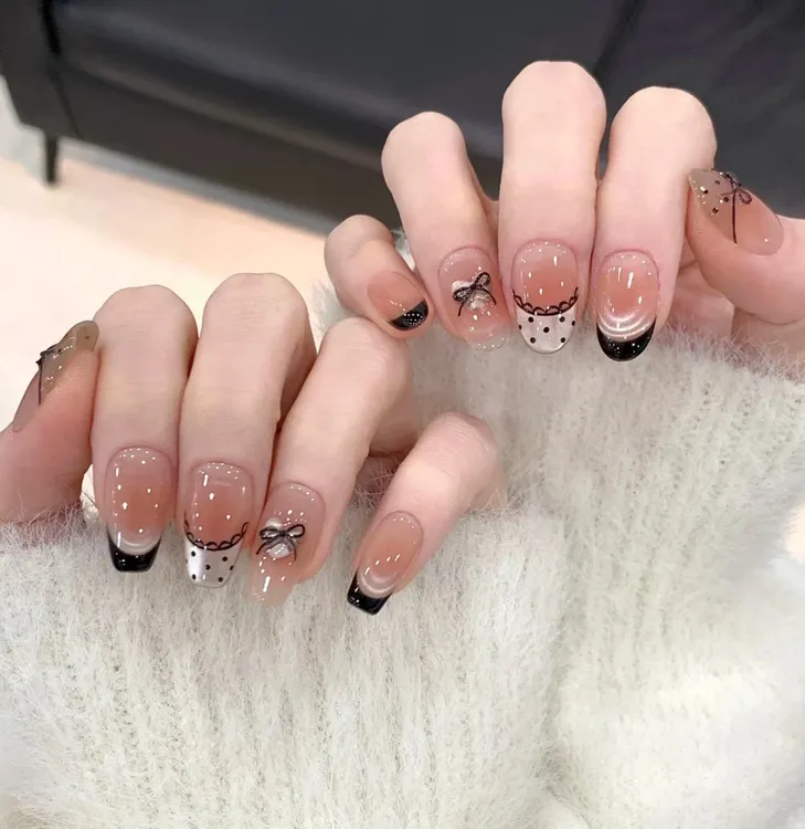 芭蕾甜心纯手工穿戴甲显白蝴蝶高级感法式猫眼美甲贴片纯欲少女感