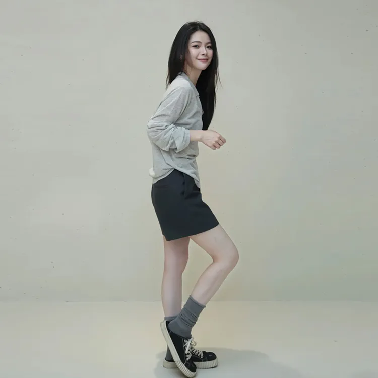 夏季超好看超火松弛感灰色防晒罩衫薄上衣宽松v领polo衫长袖t恤女