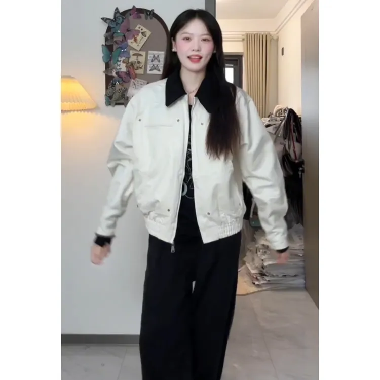 巴恩风复古工装外套女2025春秋季新款米白色短款翻领宽松夹克上衣