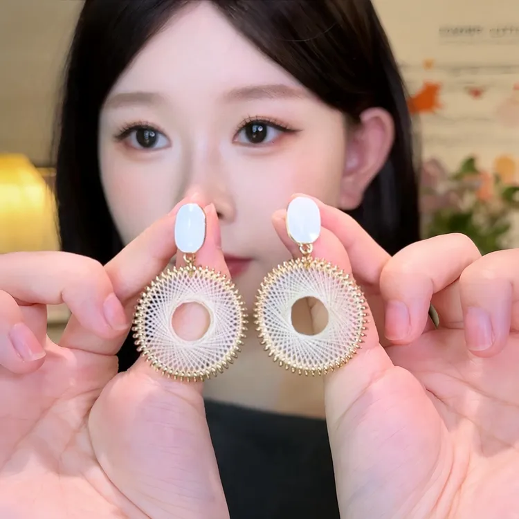 合金耳饰 同款米白色编织耳环女款高级感气质耳坠波西米亚度假风