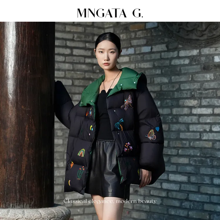 MNGATA G.宫小妍 【鹅绒·松风煮绿】非遗大秀三星三花羽绒服5080472