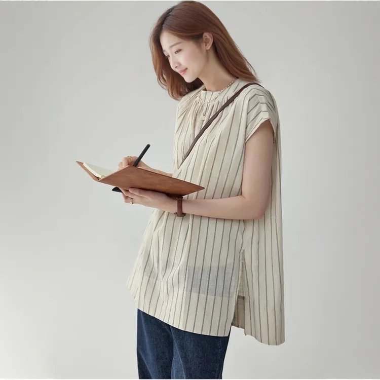 日系减龄无袖条纹衬衫女夏季圆领宽松设计感背心衬衣纯欲慵懒风