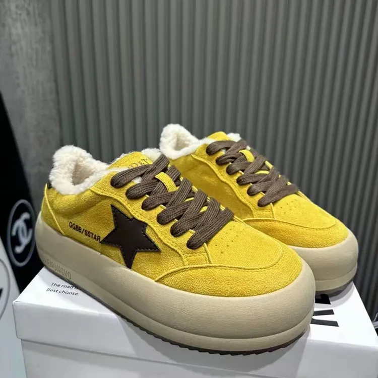 冬季系带耐磨休闲板鞋低帮复古秋冬保暖时尚运动百搭厚底加厚棉鞋