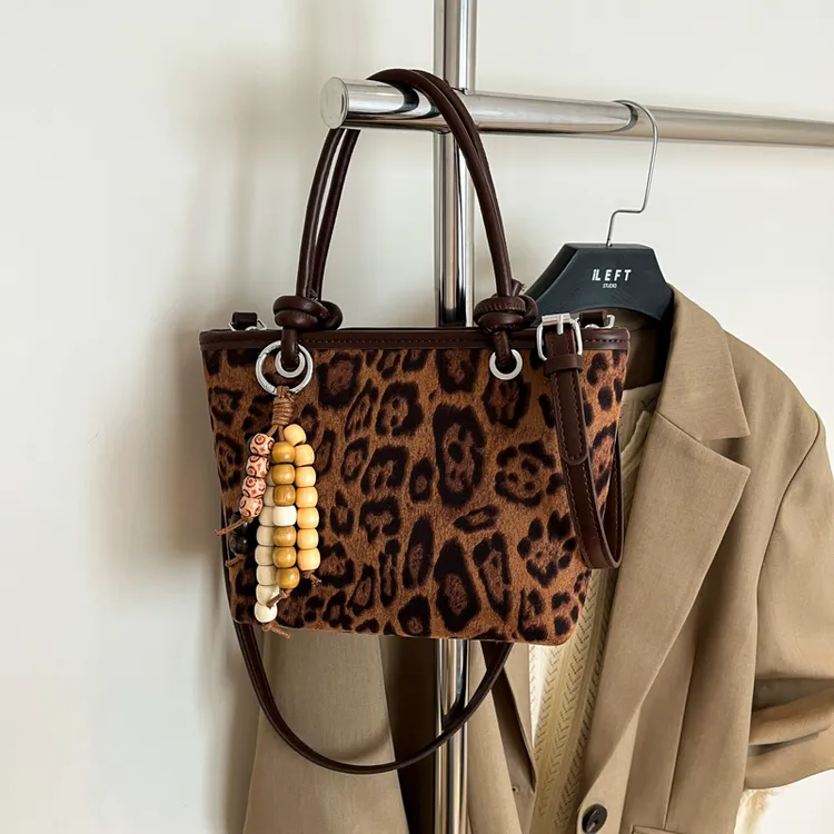 （带挂件）豹纹包包女2025新潮时尚超火手拎包高级感单肩斜挎水桶包