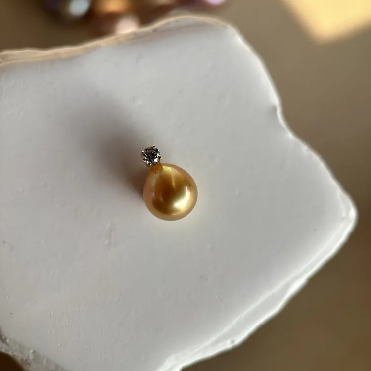 海水金珠吊坠 18k金配件精致小巧 无暇浓金