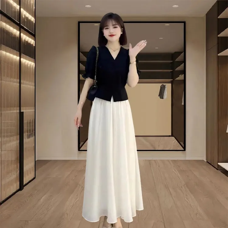 巨好看的两件套夏装女2025新款时尚赫本法式泡泡短袖上衣裙裤套装