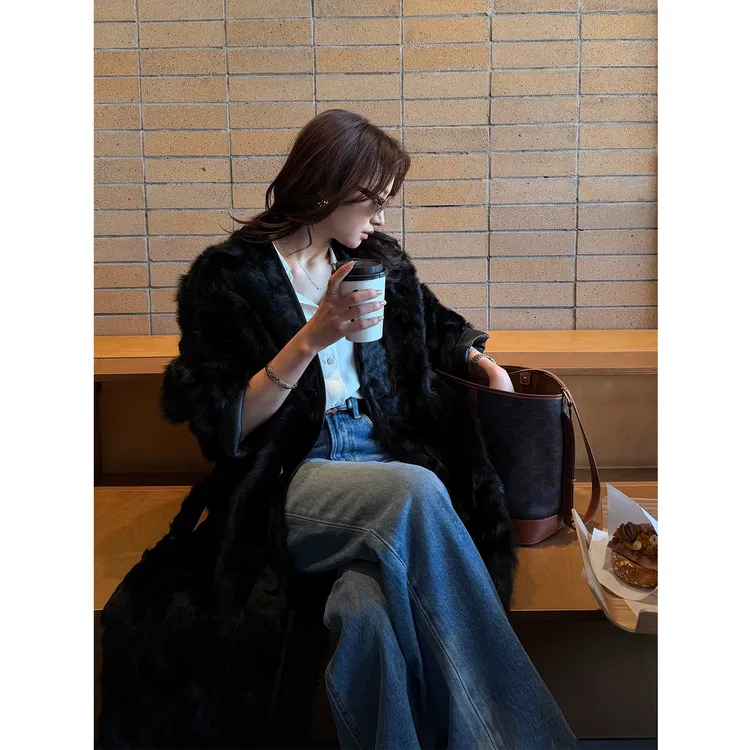 靠谱【摩洛庄园】獨家精选配腰带小湖羊皮毛一体外套KP253874