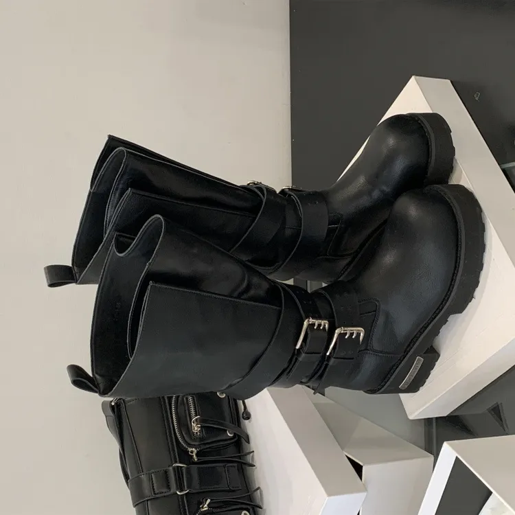 新款百搭休闲厚底2025年秋冬新潮款暗黑风皮带扣机车时装靴长筒靴