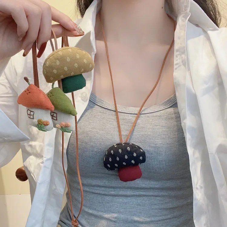 韩国新款编制布艺波点蘑菇房子儿童挂脖项链女甜美可爱可调节项链