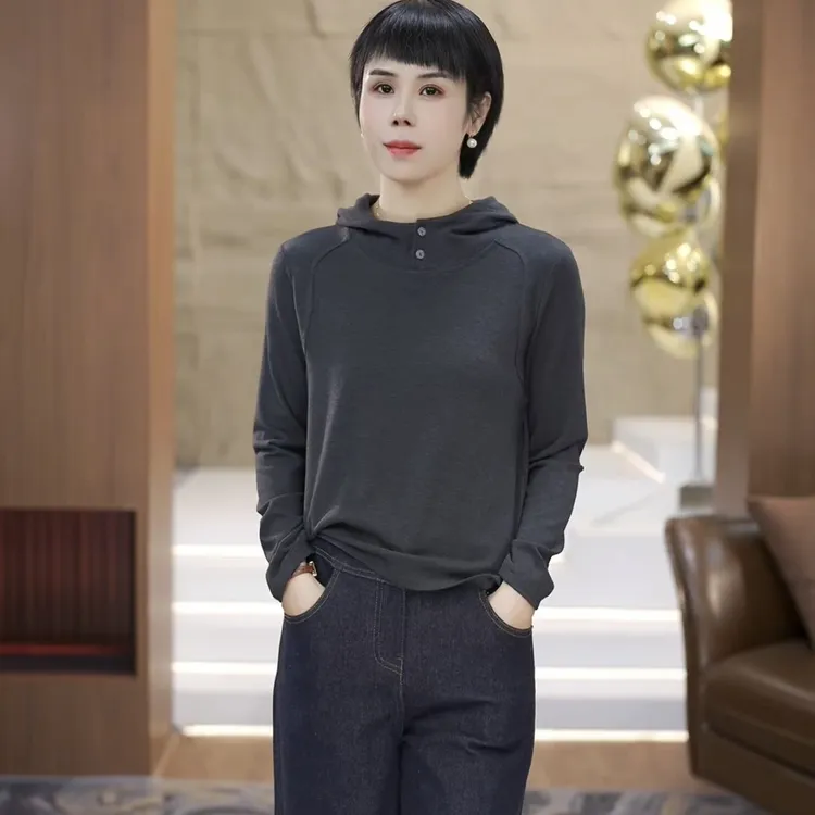 【渲渲推荐】ZY-6760-1秋季休闲时尚带帽分割线小衫