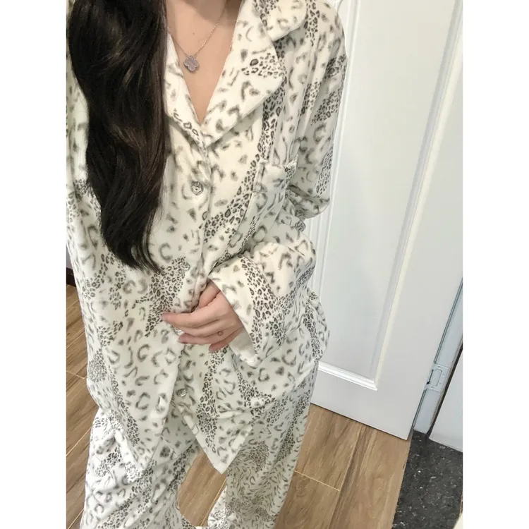 法式气质纯欲性感宽松遮肉德绒保暖睡衣女纯欲风高级感秋冬家居服