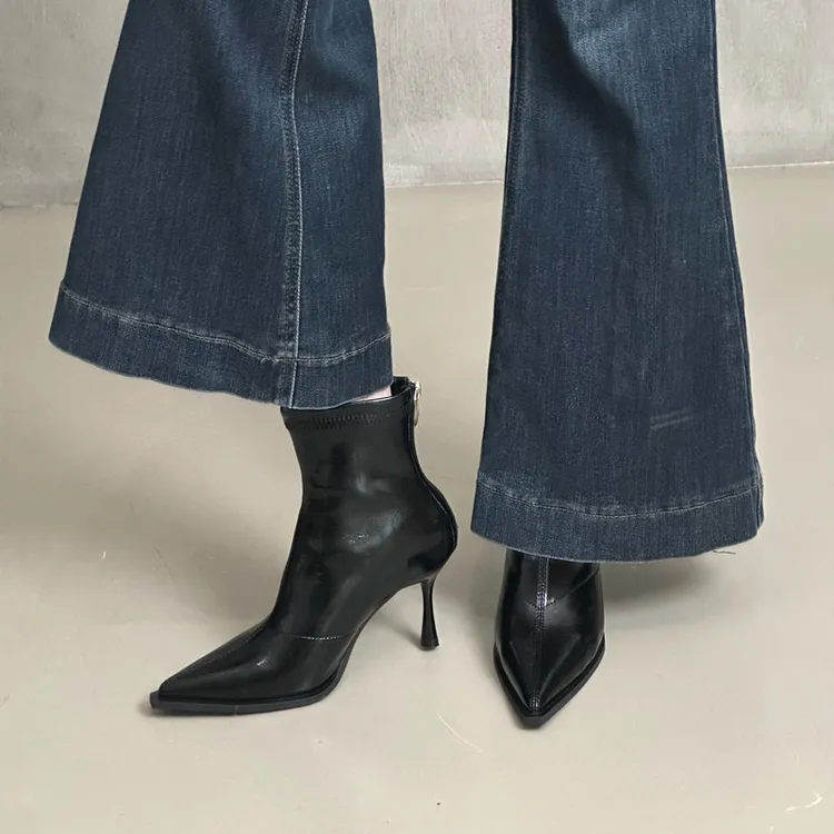 女神范尖头后拉链软底瘦瘦靴2025秋冬新款高跟显瘦时装靴女中筒靴