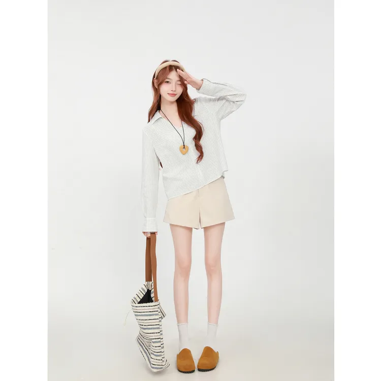 小宅女 韩系穿搭一整套女早秋条纹衬衫宽松显瘦阔腿短裤两件套装