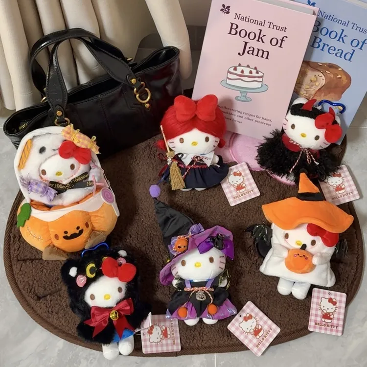 正版【万圣节系列】HelloKitty 可爱少女包包挂件车载钥匙扣