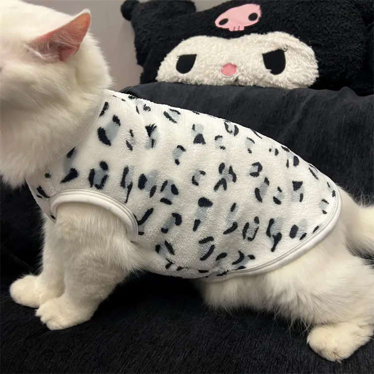 豹纹宠物猫咪衣服保暖秋冬季加厚法兰绒可爱防脱不掉毛背心式防冻