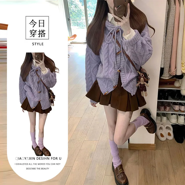 韩系慵懒风穿搭一整套秋冬季麻花牛角扣连帽毛衣高腰a字裙两件套