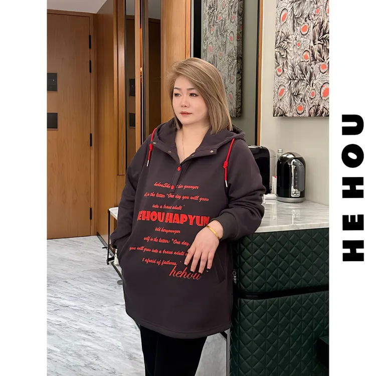 511916 和后大码 加绒显瘦减龄时尚休闲百搭宽松中长款设计师卫衣