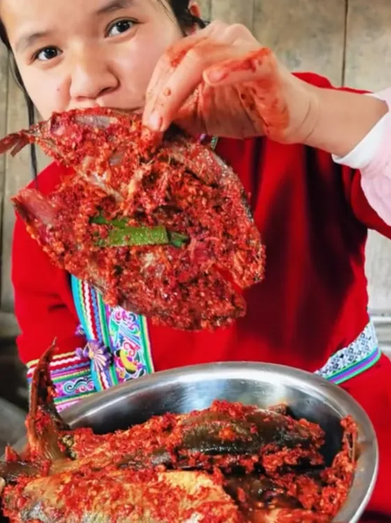 贵州高山稻花鱼侗家腌鱼（酸辣带甜）