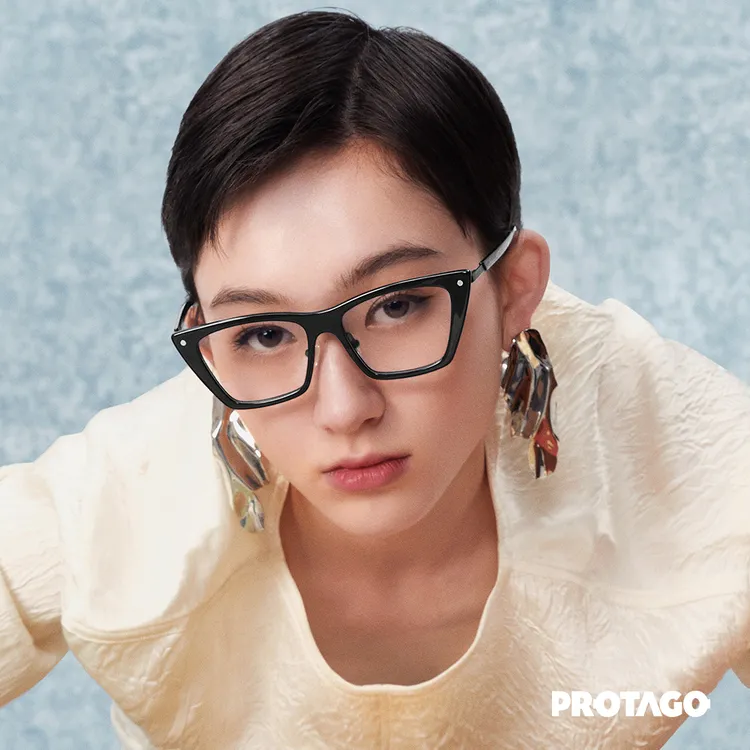 PROTAGO新派简约板材超轻β钛方形猫眼防蓝光素颜眼镜Obsidian 12F