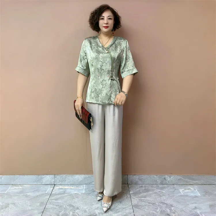 2521国风夏装新款V领真丝旗袍小衫女中年妈妈短袖T恤洋气两件套女