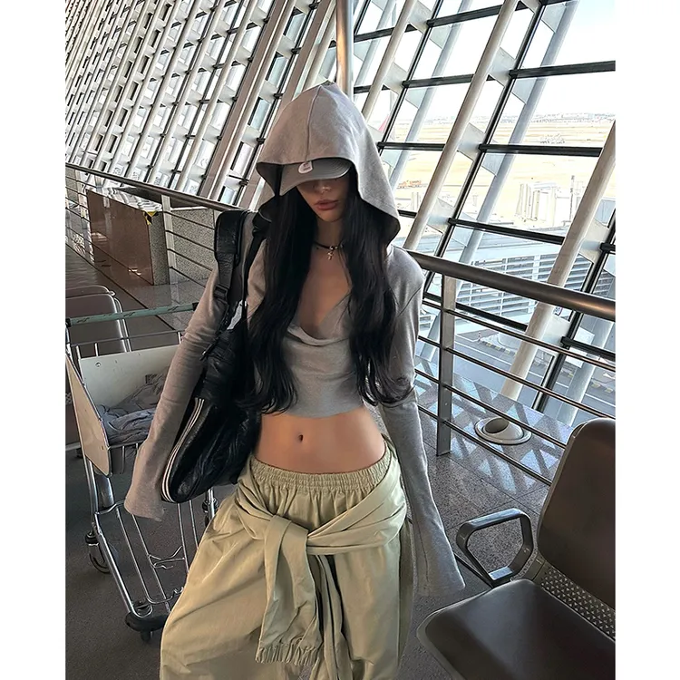 芊喜Studio灰色T恤女收腰显瘦设计感修身短款黑色连帽上衣打底衫