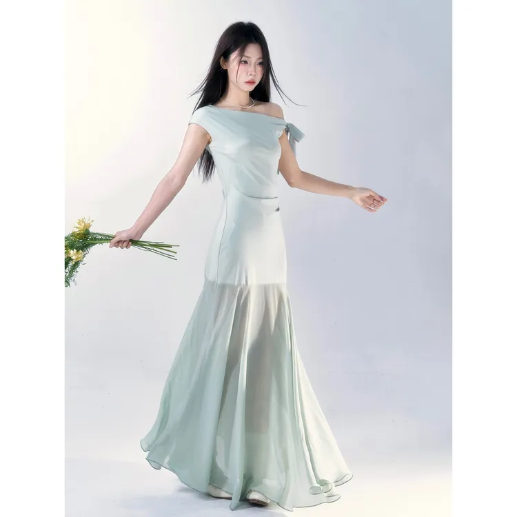 【小野莓】春夏薄荷色不规则露肩绑带褶皱收腰网纱连衣裙子BL97261