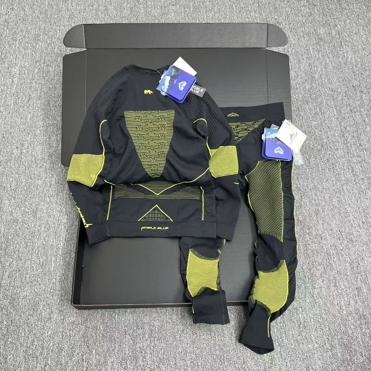 北极熊正品 专业级 男女户外运动高弹力压缩衣保暖套装