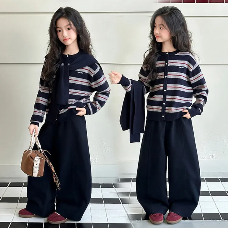 女童秋装休闲套装2025新款韩版洋气女孩春秋开衫毛衣弯刀裤三件套